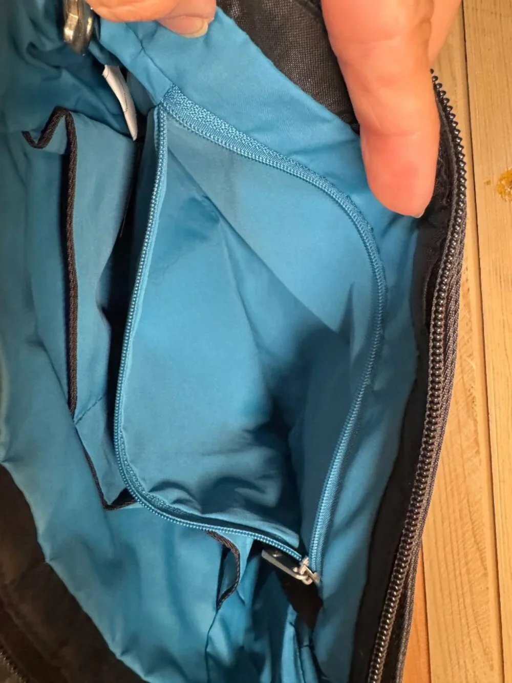 Travelon Anti-Theft Crossbody